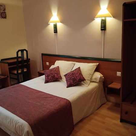 Hotel Moderne Prades-d'Aubrac Eksteriør bilde